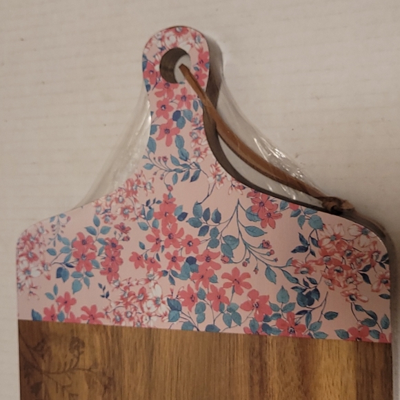 NWT Pioneer Woman Cutting Board - Picture 16 of 16